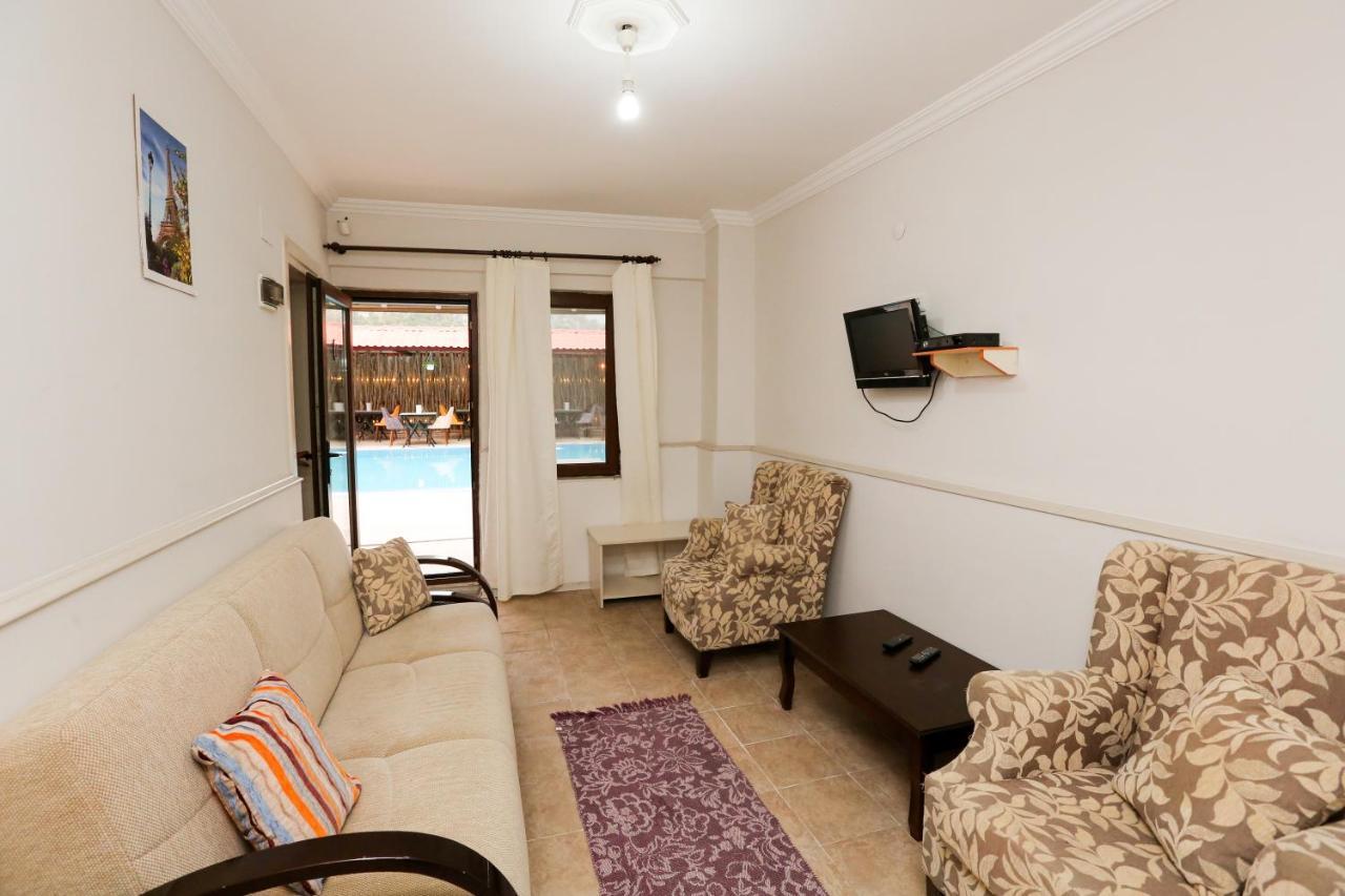 Dalyan M Otel Exteriör bild